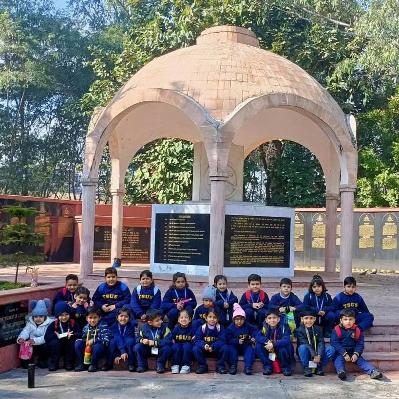 Educational Visit to Maharaja Ranjit Singh War Museum image 1